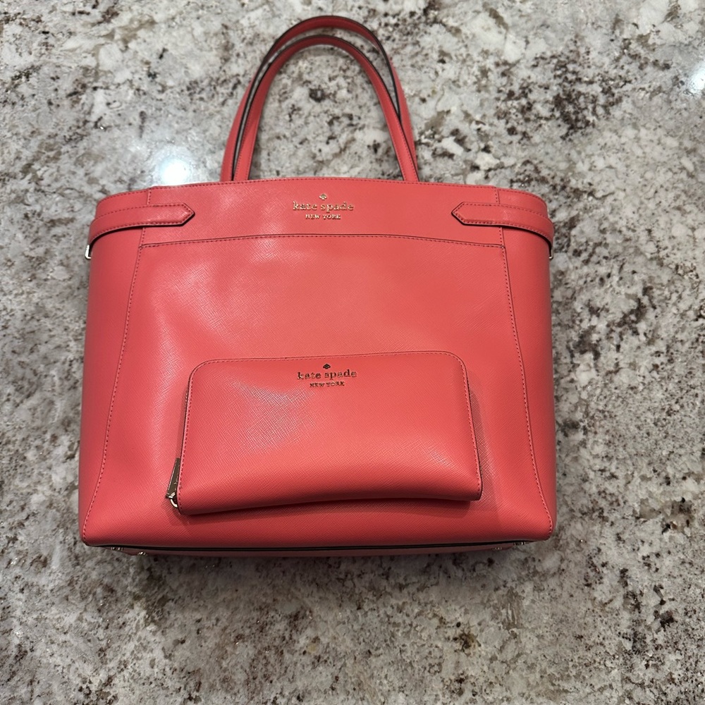 Pink staci laptop tote with matching wallet